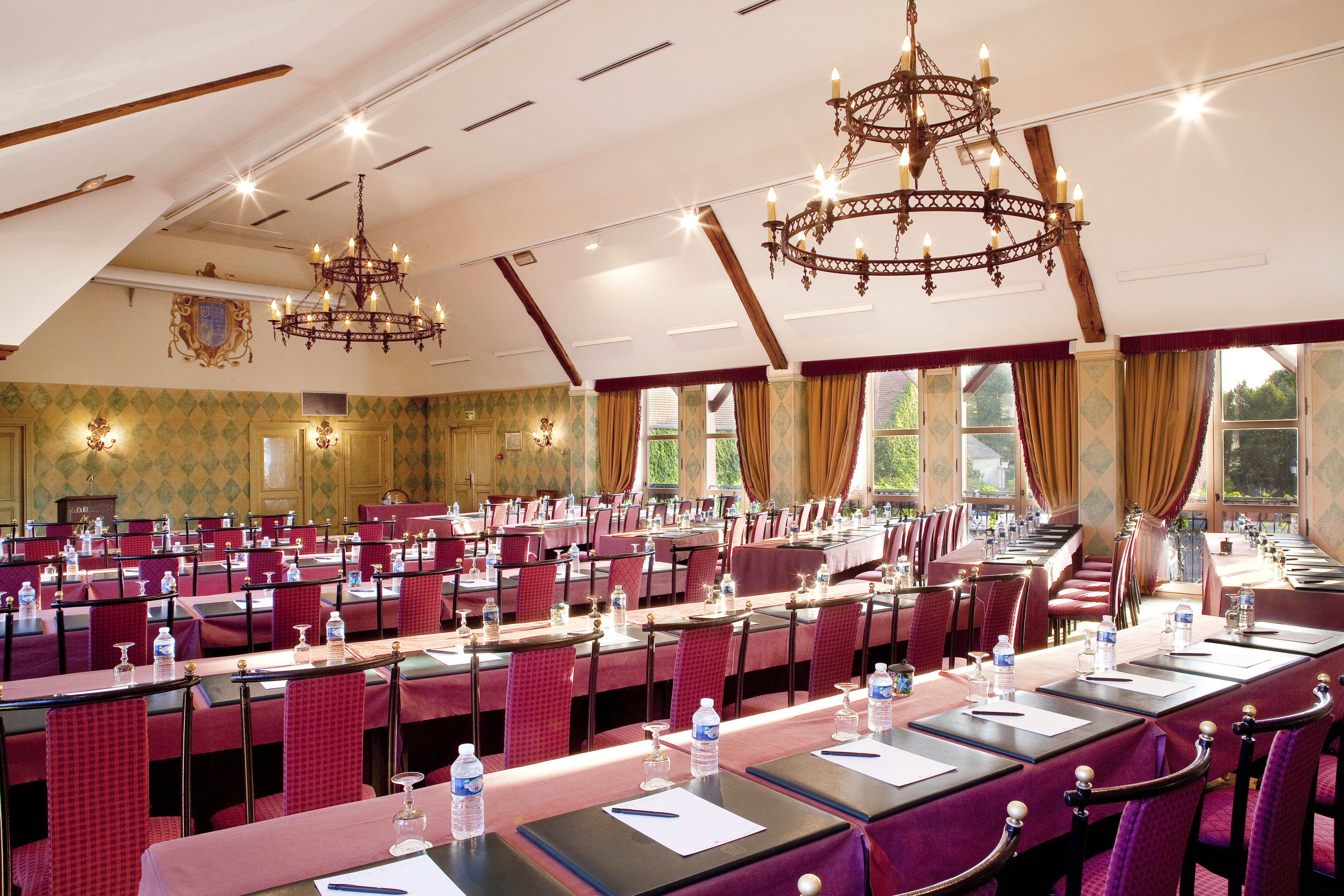 Le Manoir De Gressy Hotel Exterior photo