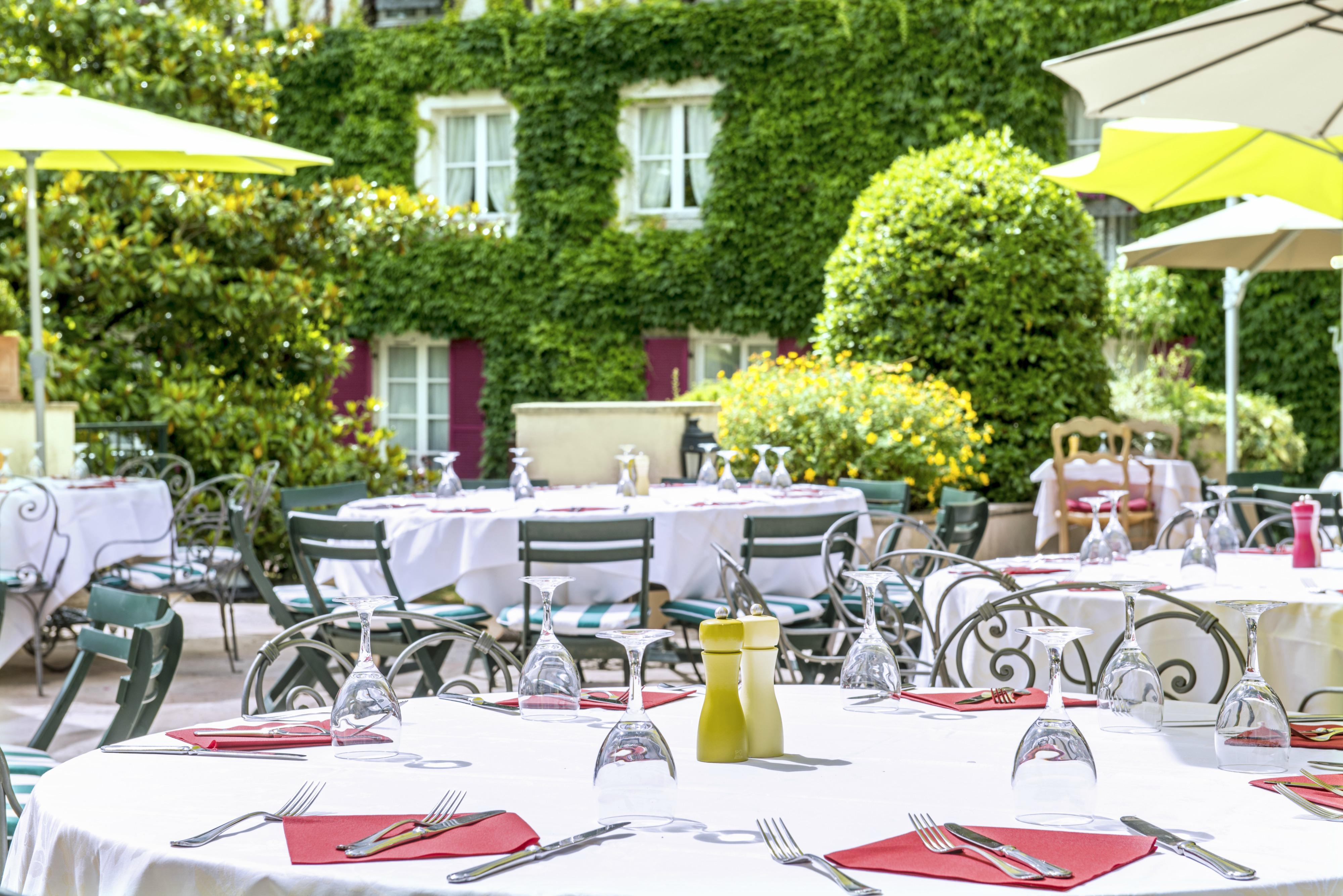 Le Manoir De Gressy Hotel Exterior photo